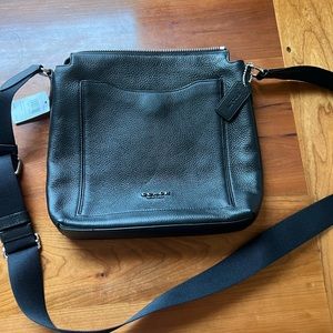 Brand new Coach Beckett Pocket Crossbody